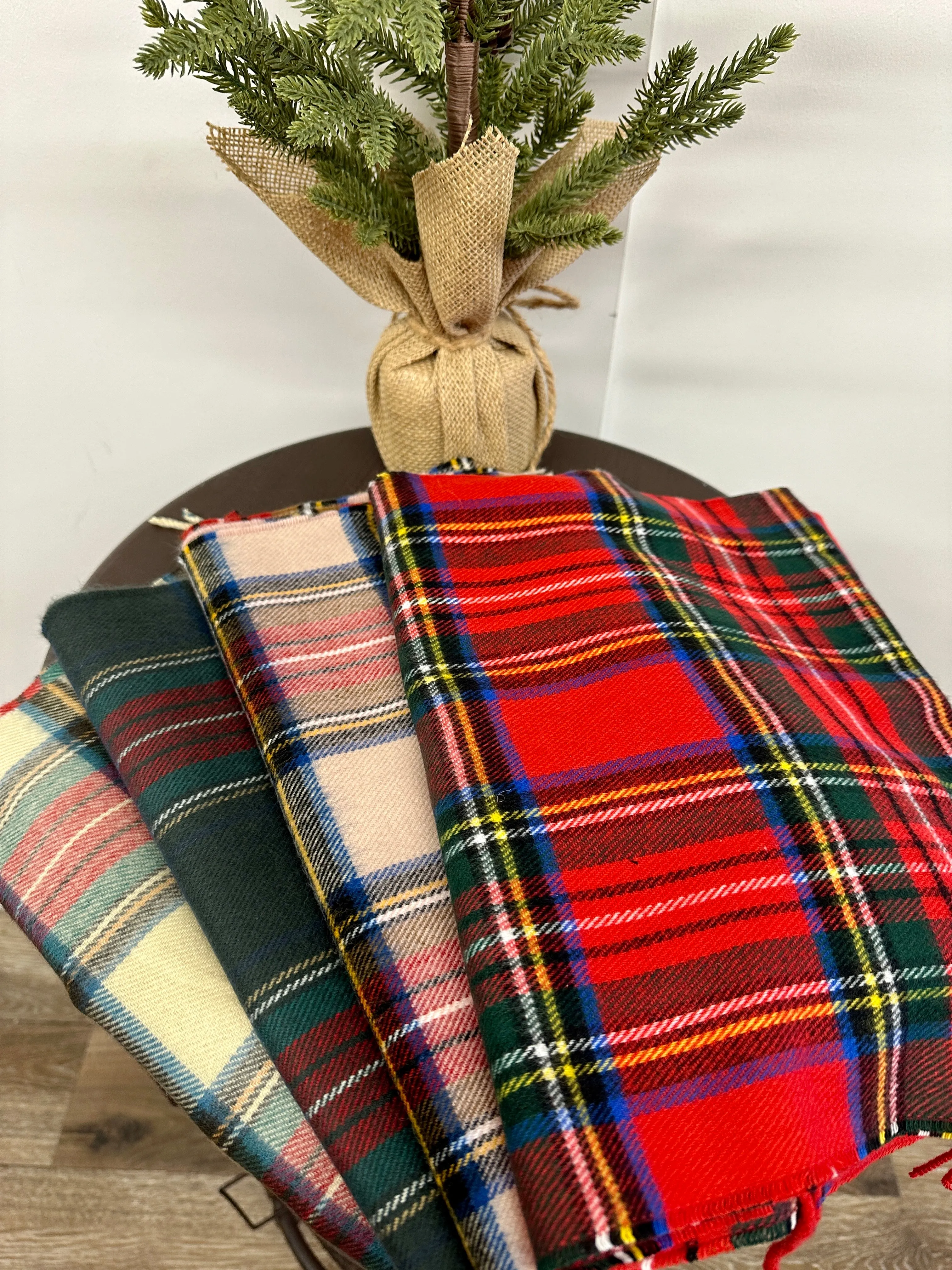 Snowy Weather Plaid Scarf
