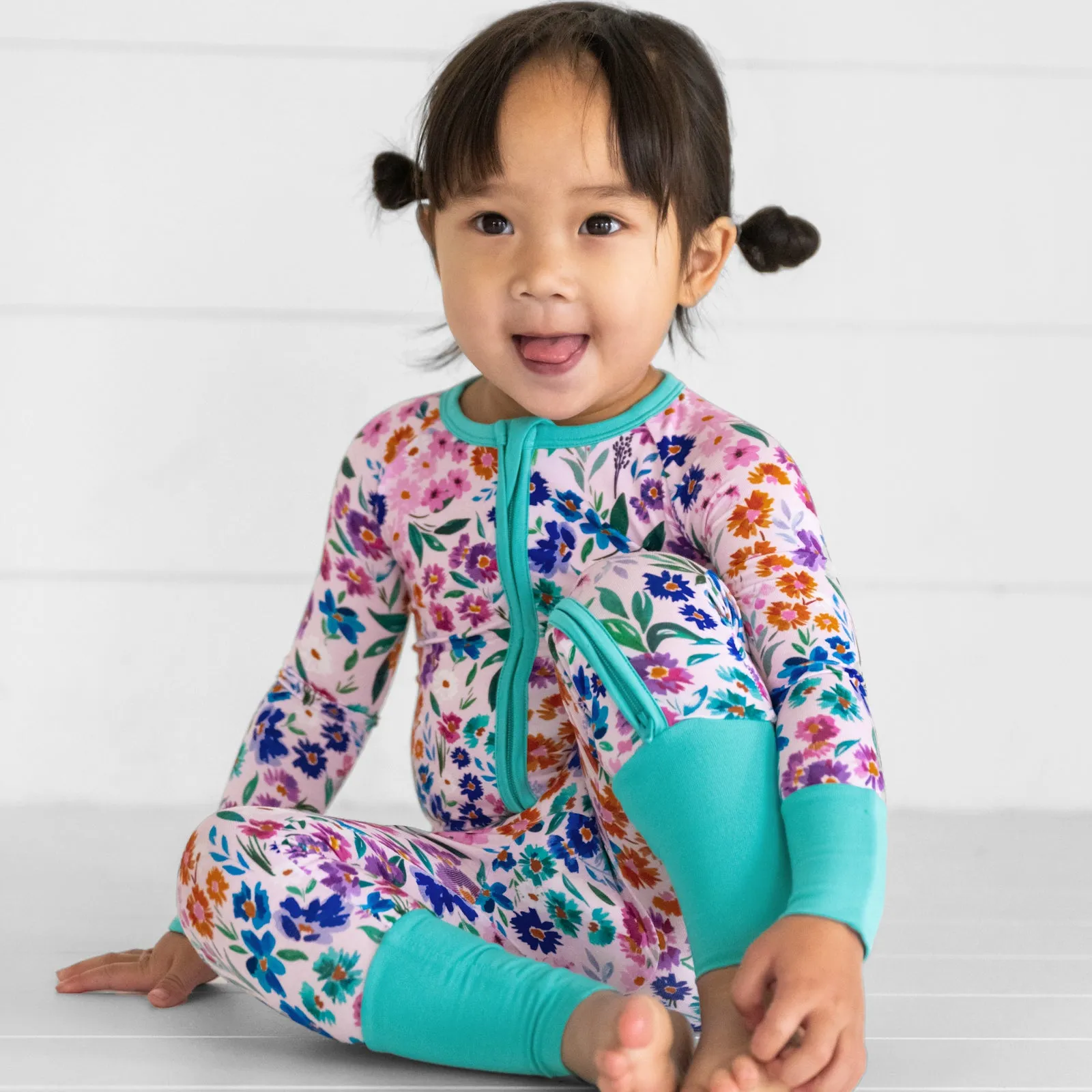 Sweet Pea Floral Zippy